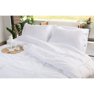 Plumón microfibra en tela embozada doble blanco River Home * Und